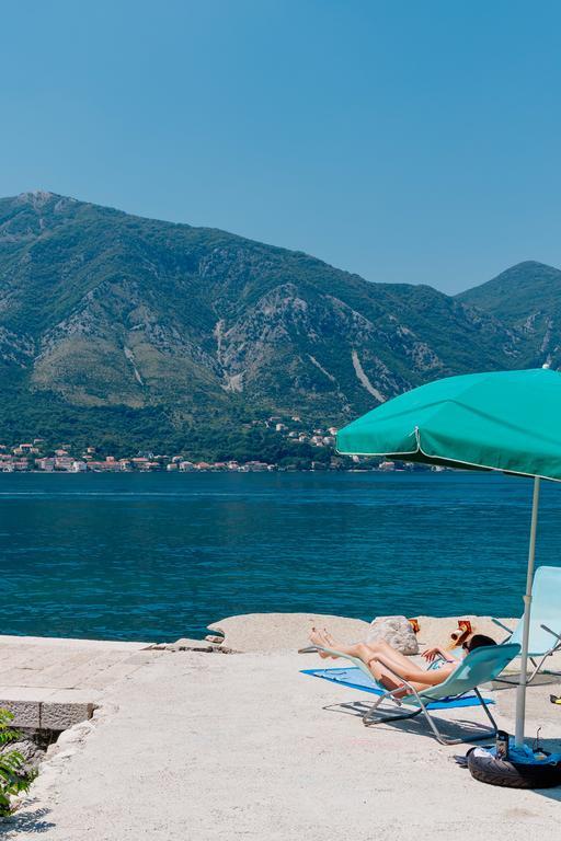 Celine'S Place By The Sea Kotor Extérieur photo