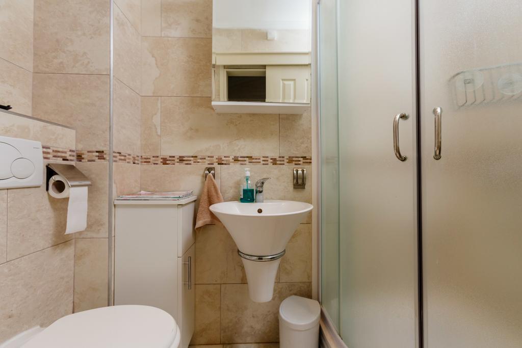 Celine'S Place By The Sea Kotor Extérieur photo