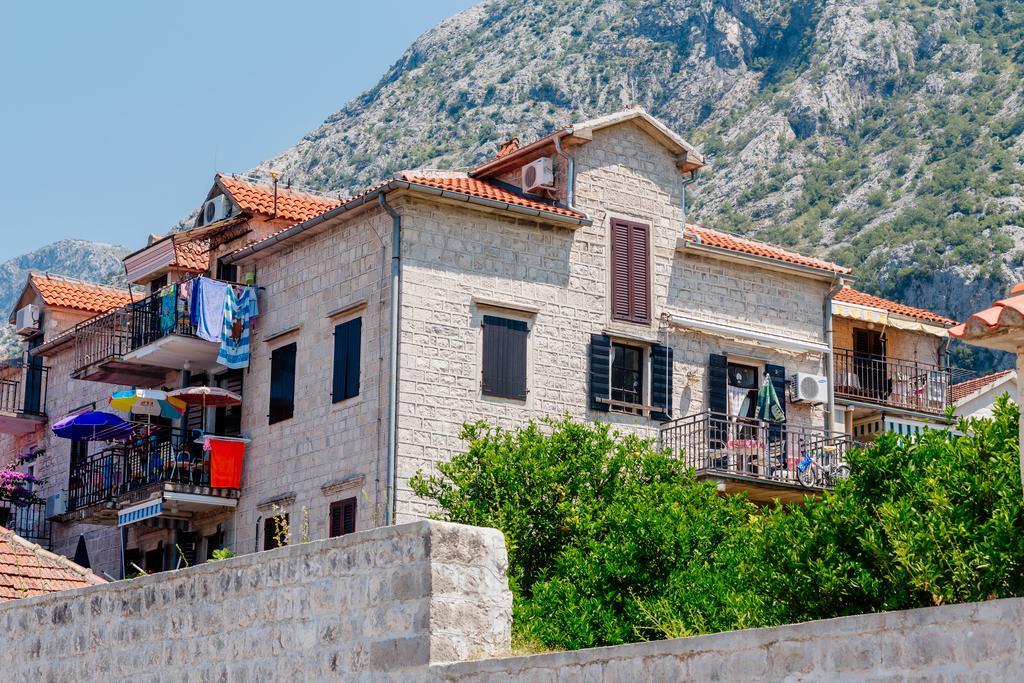 Celine'S Place By The Sea Kotor Extérieur photo