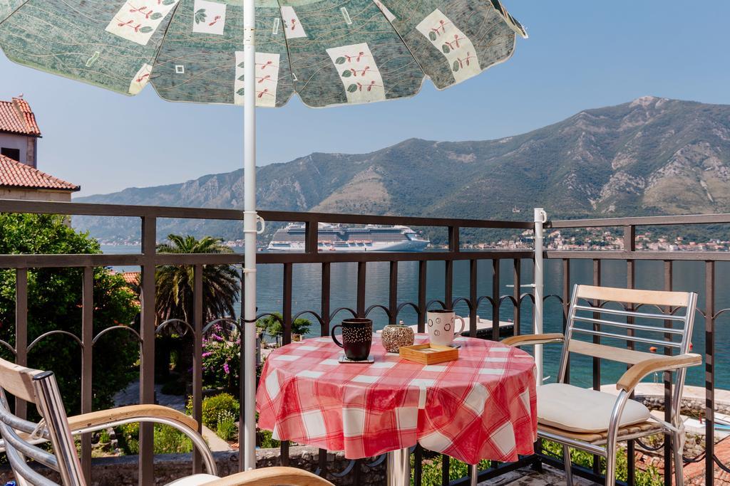Celine'S Place By The Sea Kotor Extérieur photo